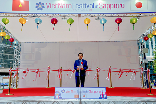 Bộ trưởng Nguyễn Ngọc Thiện phát biểu tại lễ hội